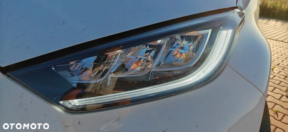 Toyota Yaris - 8
