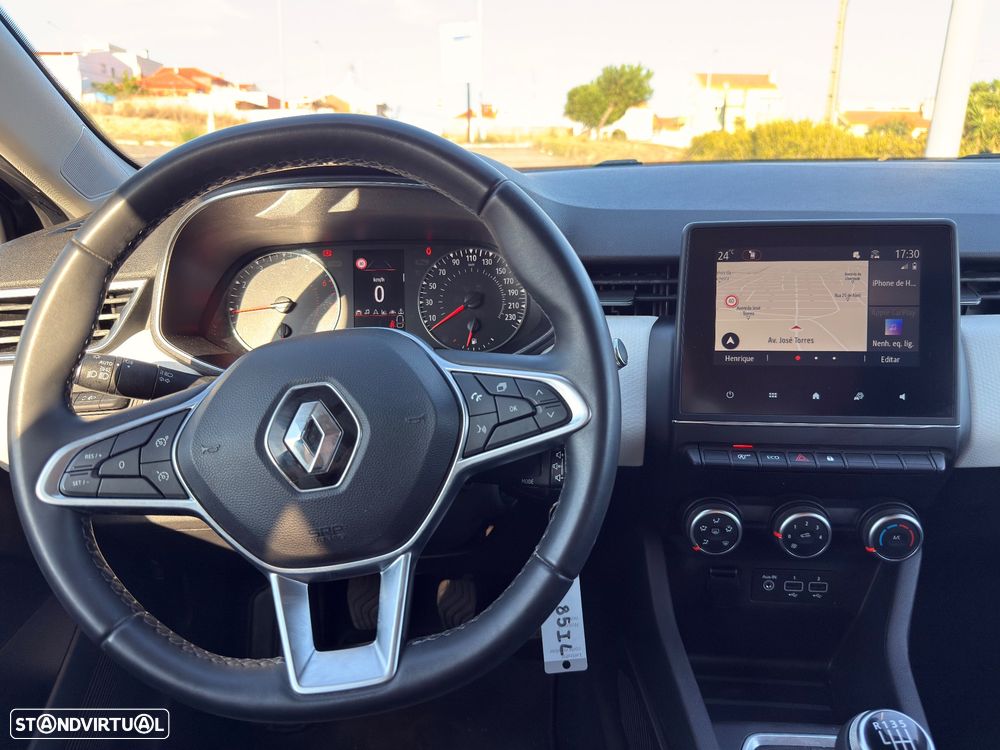 Renault Clio - 22