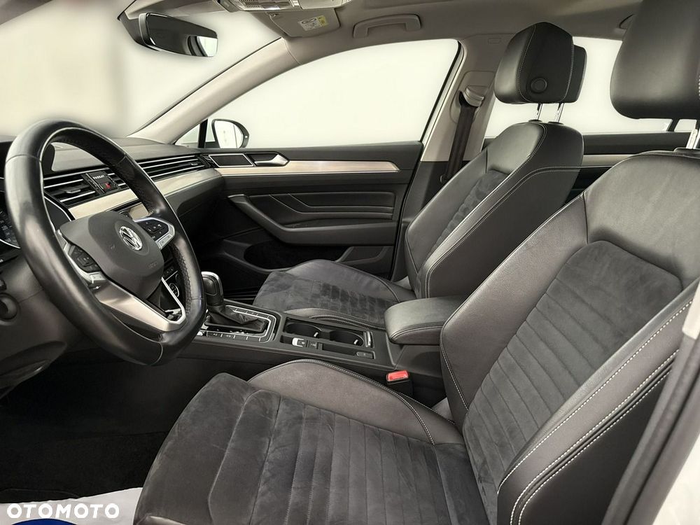 Volkswagen Passat - 13