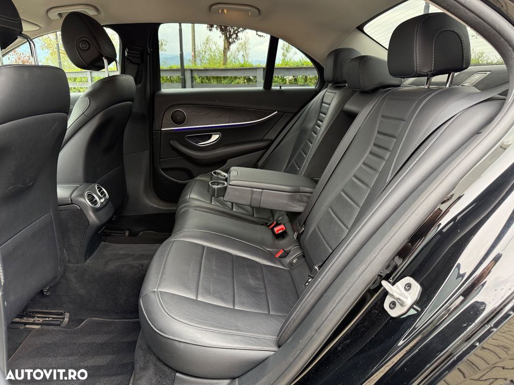 Mercedes-Benz E 220 d 4Matic T 9G-TRONIC Avantgarde - 8