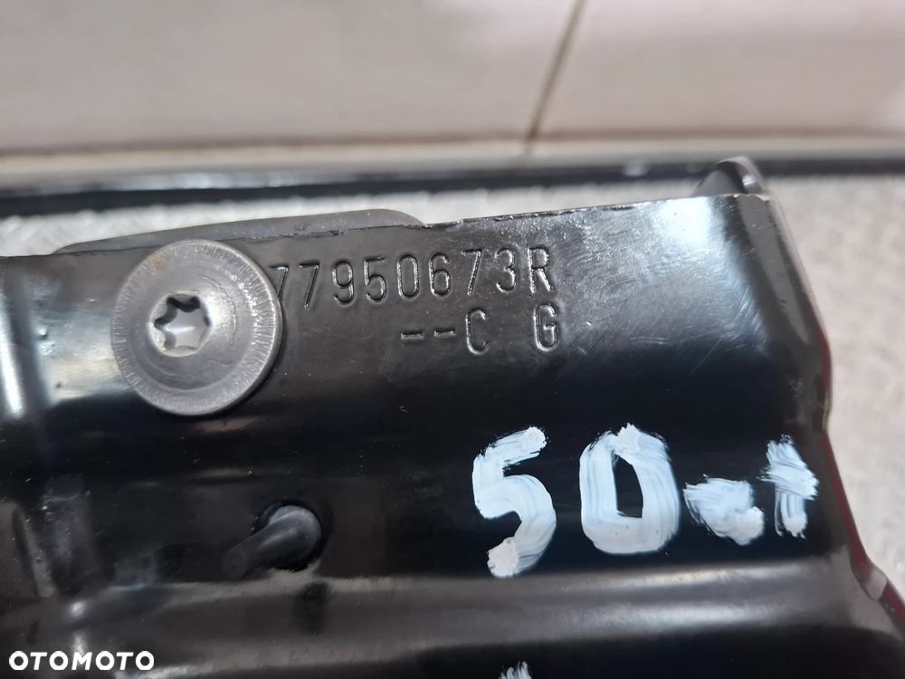 Wózek drzwi lewych górny Renault Master III nr 77950673R - 2