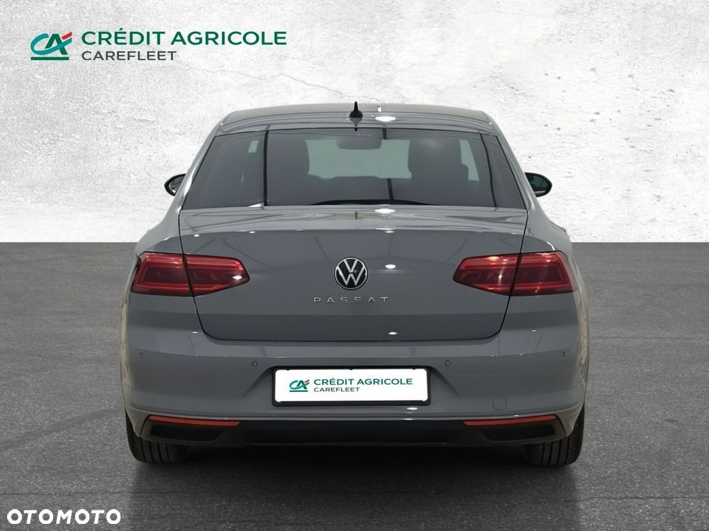 Volkswagen Passat - 7