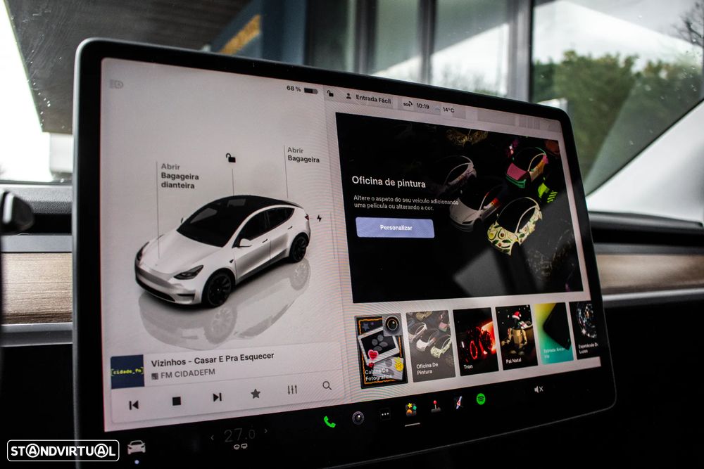 Tesla Model Y Long Range Dual Motor AWD - 32