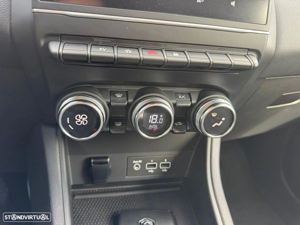 Renault Captur 1.6 E-Tech Plug-In Hybrid Techno - 24