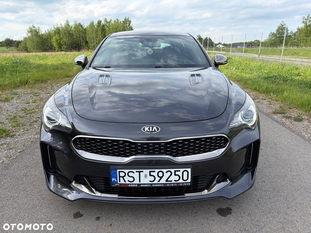 Kia Stinger - 8