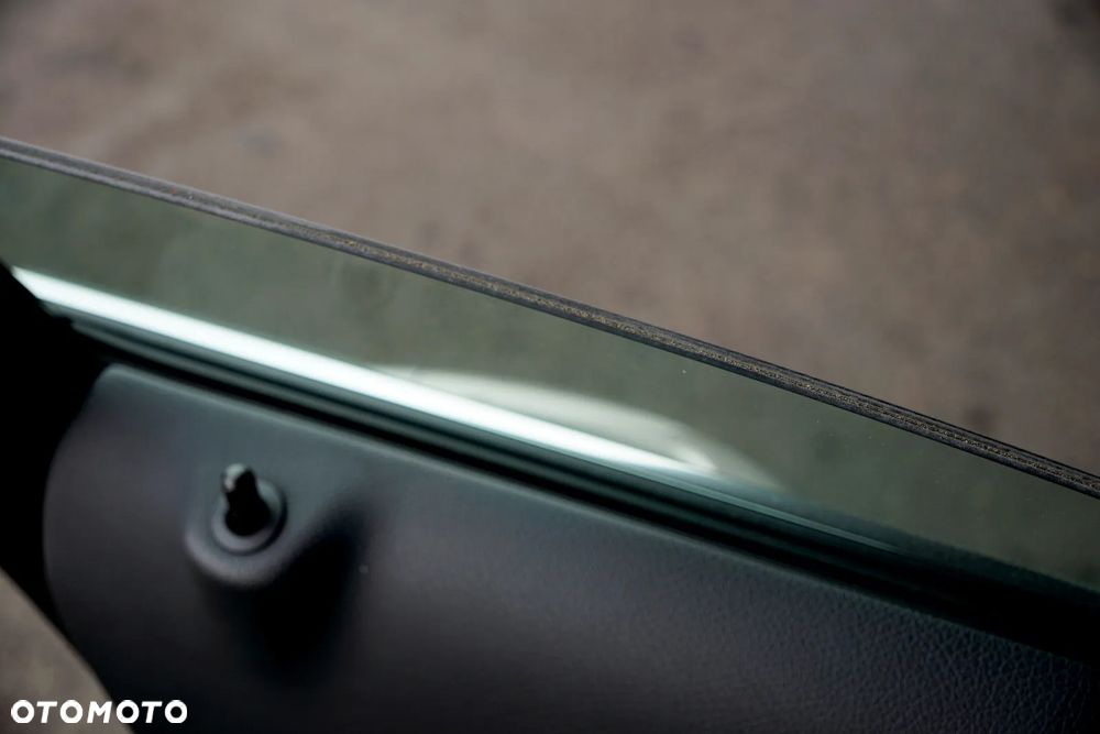 Mercedes-Benz Klasa C 300 9G-TRONIC Avantgarde - 39