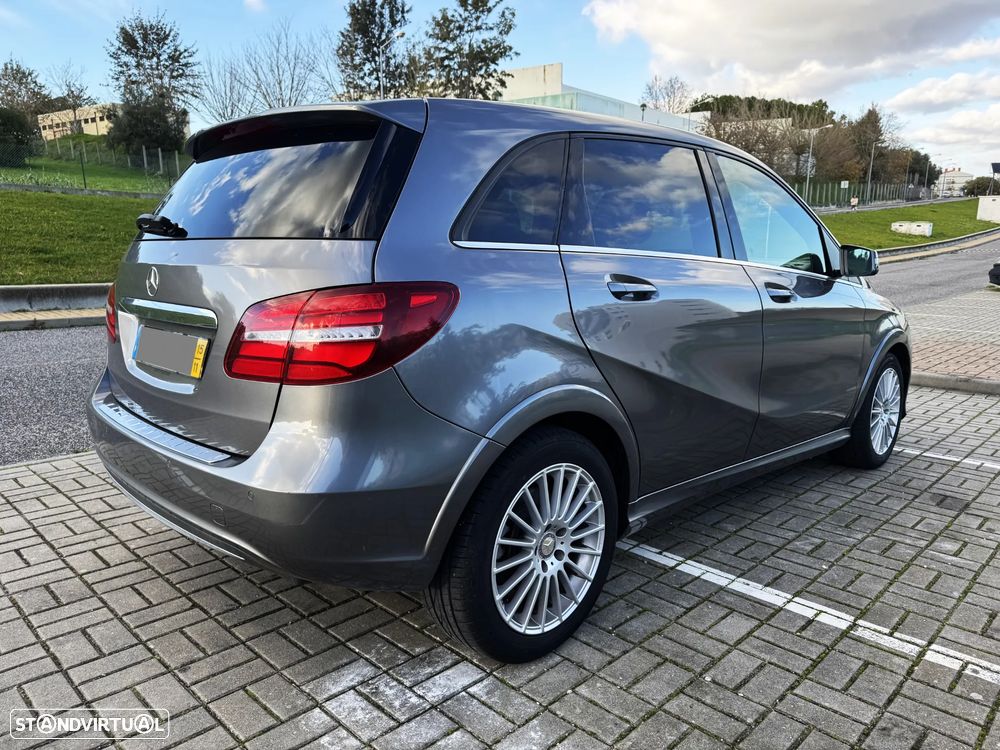 Mercedes-Benz B 250 e Electric Drive Urban - 19