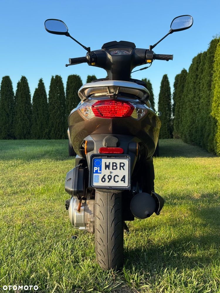 Peugeot Kisbee - 4