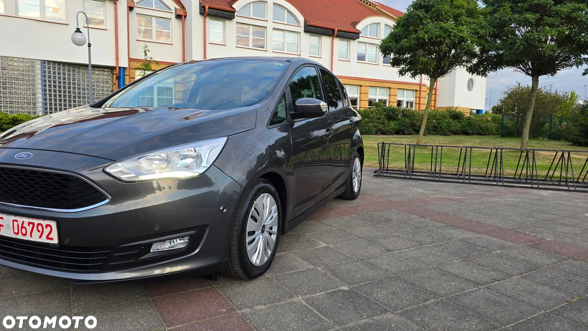 Ford C-MAX 1.0 EcoBoost Titanium ASS - 32