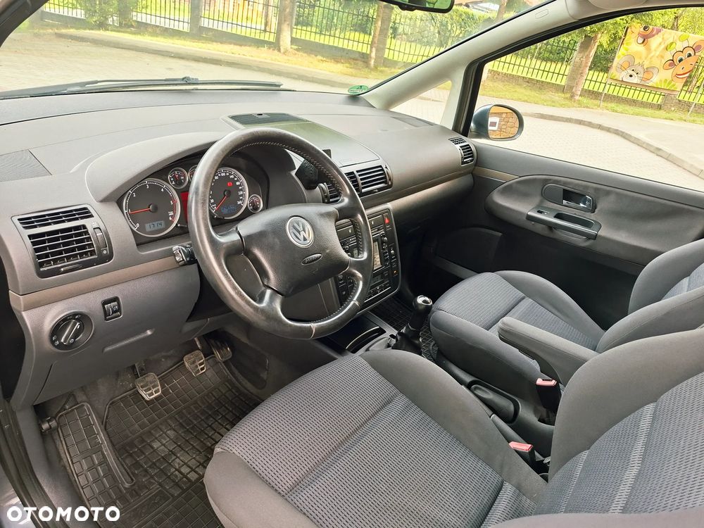 Volkswagen Sharan 2.0 TDI Highline - 10
