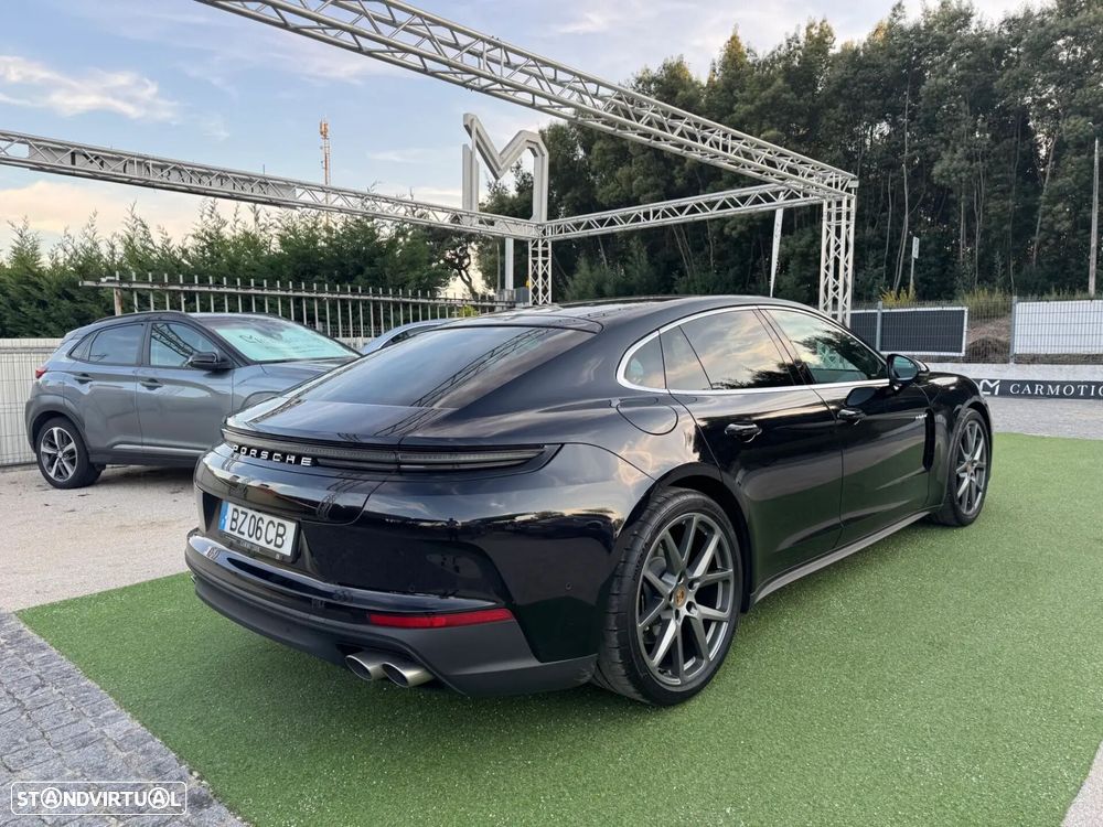 Porsche Panamera - 26