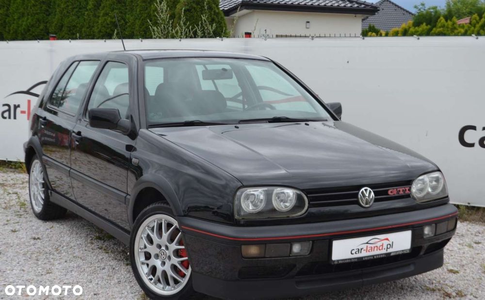 Volkswagen Golf - 2