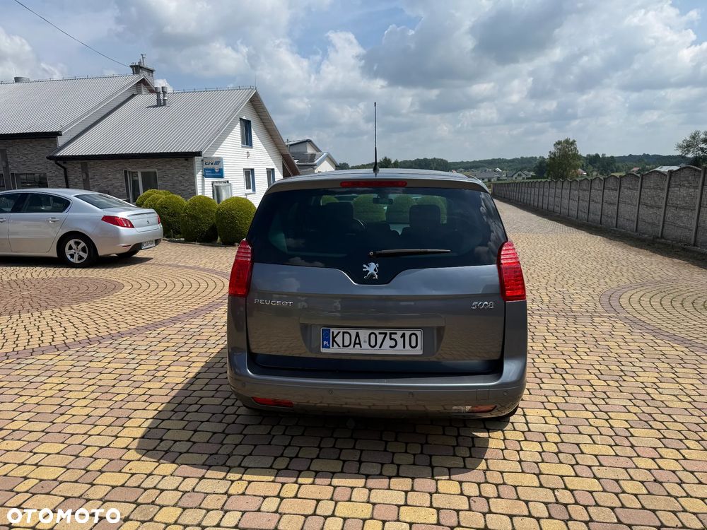 Peugeot 5008 1.6 THP Premium - 5