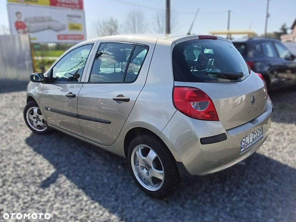 Renault Clio - 4