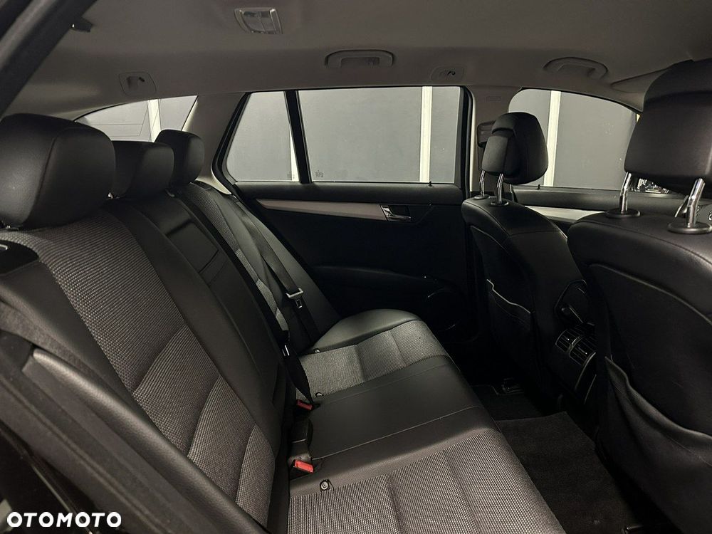 Mercedes-Benz Klasa C 200 7G-TRONIC Avantgarde Edition - 10