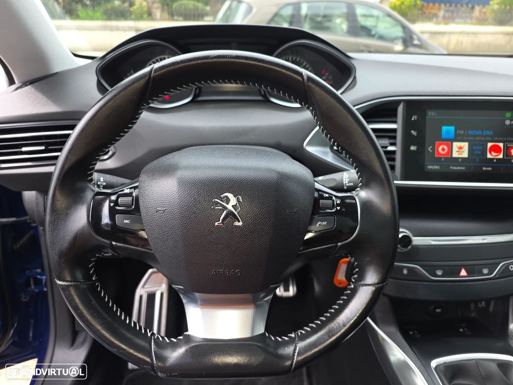 Peugeot 308 BlueHDi 130 Allure Pack - 22