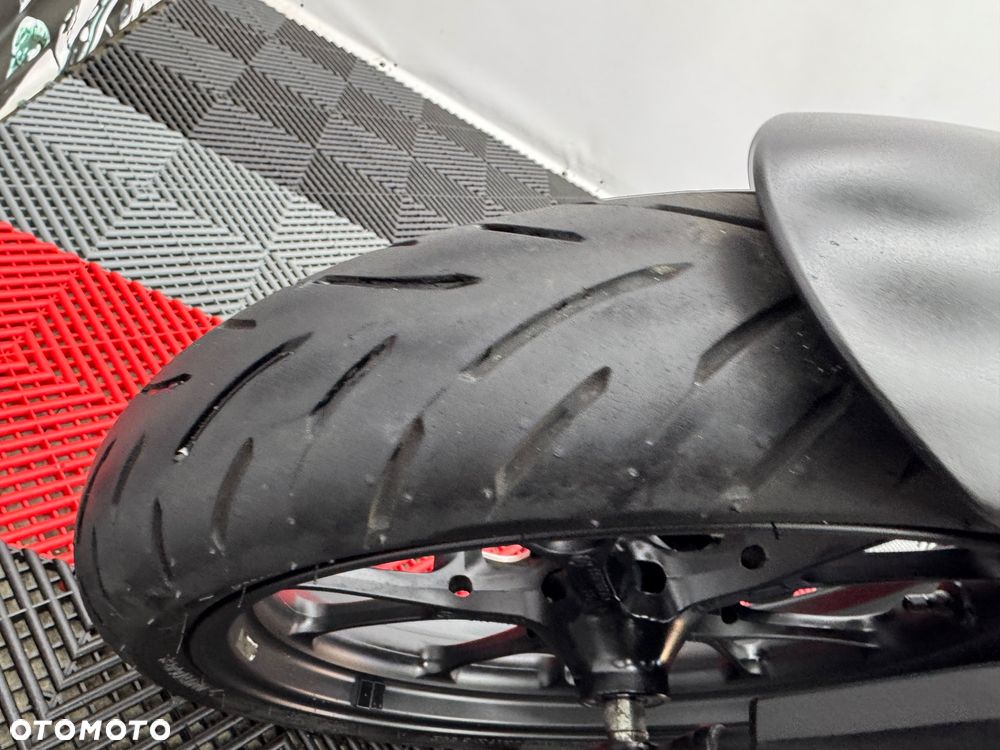 Honda CB - 9