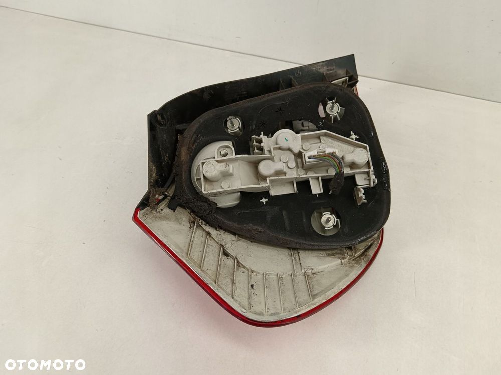 LAMPA PRAWA TYLNA TYŁ BMW 1 E87 LIFT 07-11 - 8
