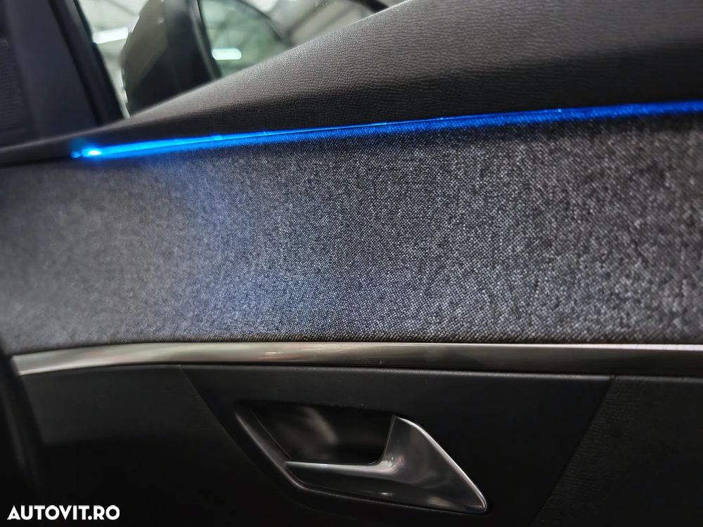 Peugeot 3008 PureTech 130 Stop & Start EAT6 Allure - 24