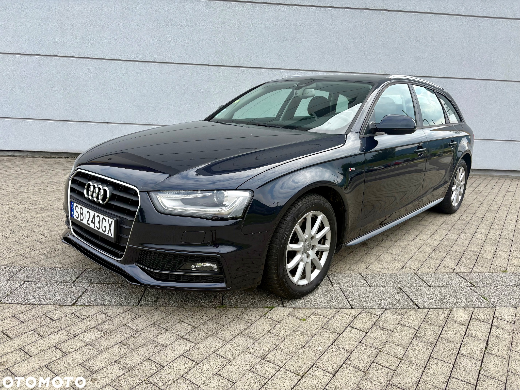 Audi A4 Avant 2.0 TDI DPF clean diesel S line Sportpaket - 3