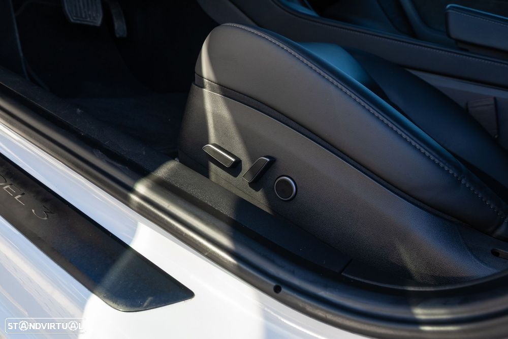 Tesla Model 3 RWD - 15