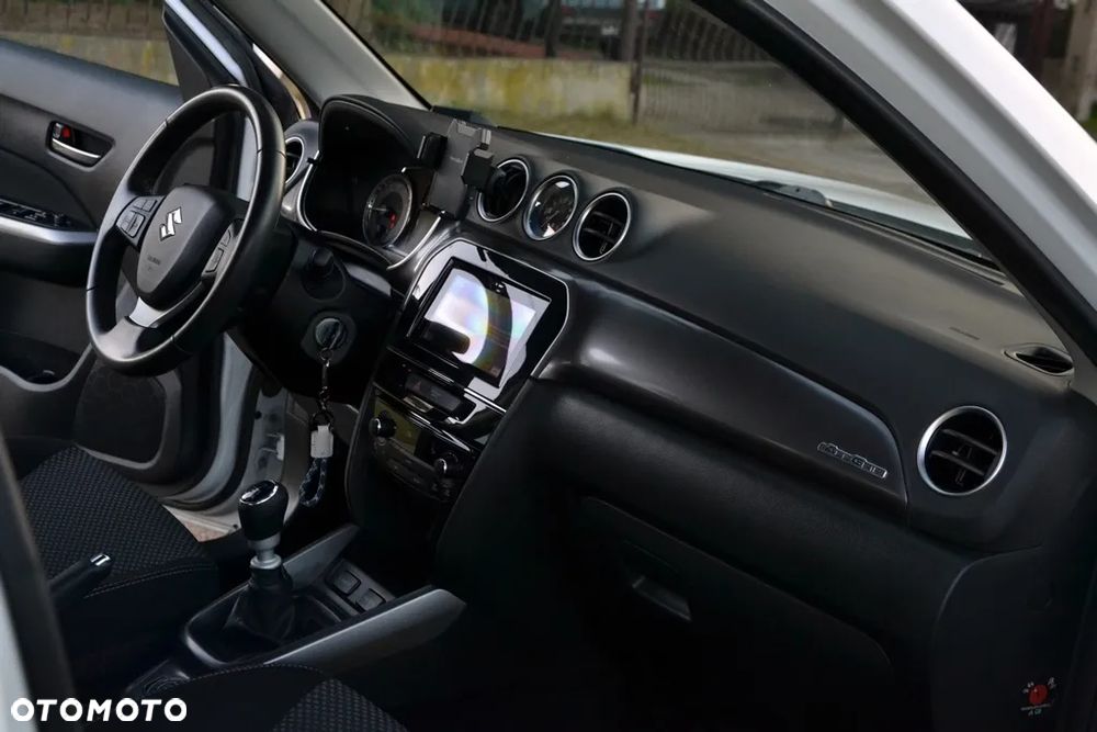 Suzuki Vitara 1.4 Boosterjet SHVS Premium 4WD - 14