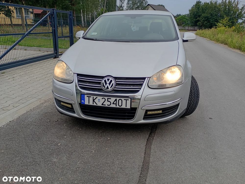 Volkswagen Jetta 1.9 TDI Comfortline - 1