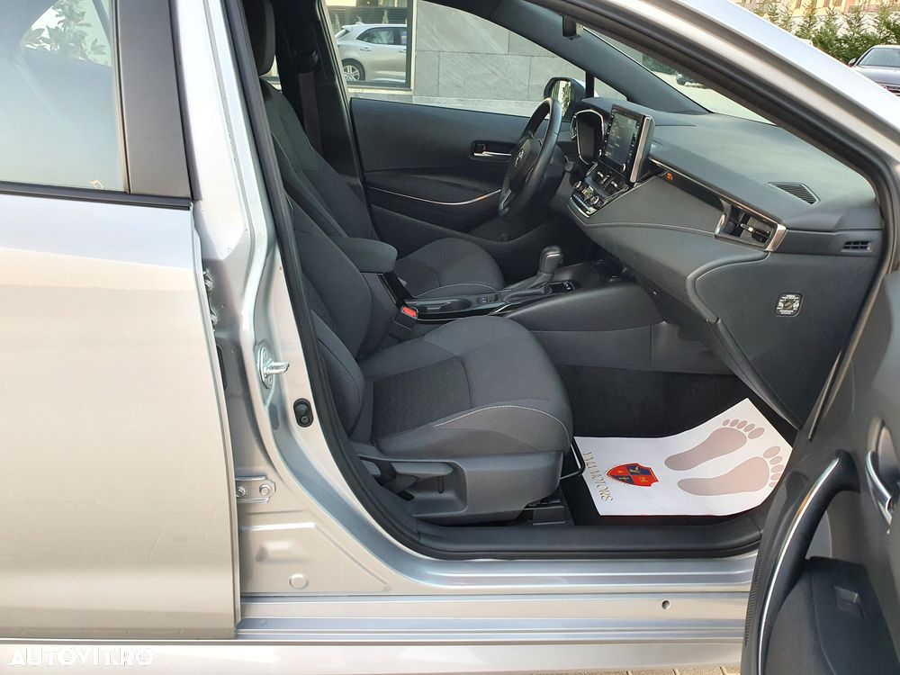 Toyota Corolla 1.8 HSD Dynamic - 16