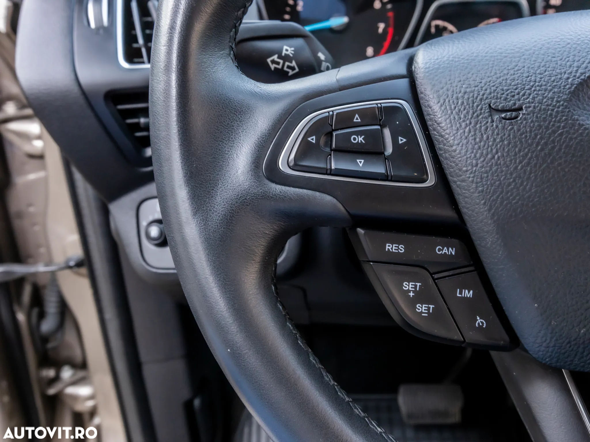 Ford Kuga 1.5 EcoBoost 2x4 Aut. Trend - 18