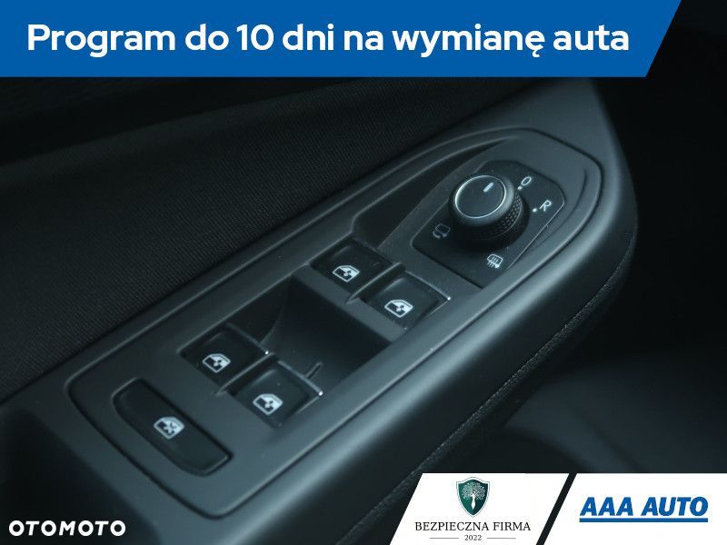 Volkswagen Golf - 19