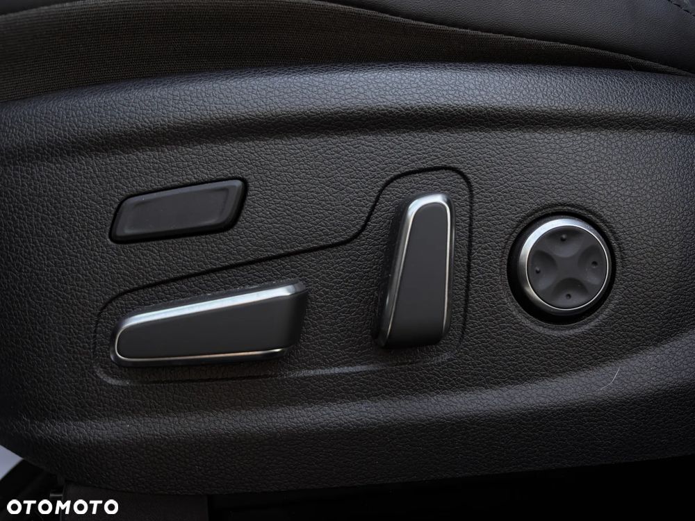 Hyundai Santa Fe - 20