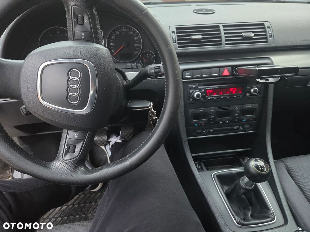 Audi A4 Limousine 1.8T - 7