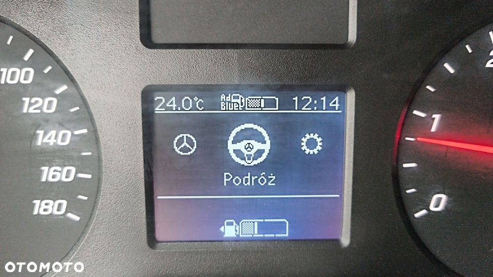 Mercedes-Benz Sprinter - 32