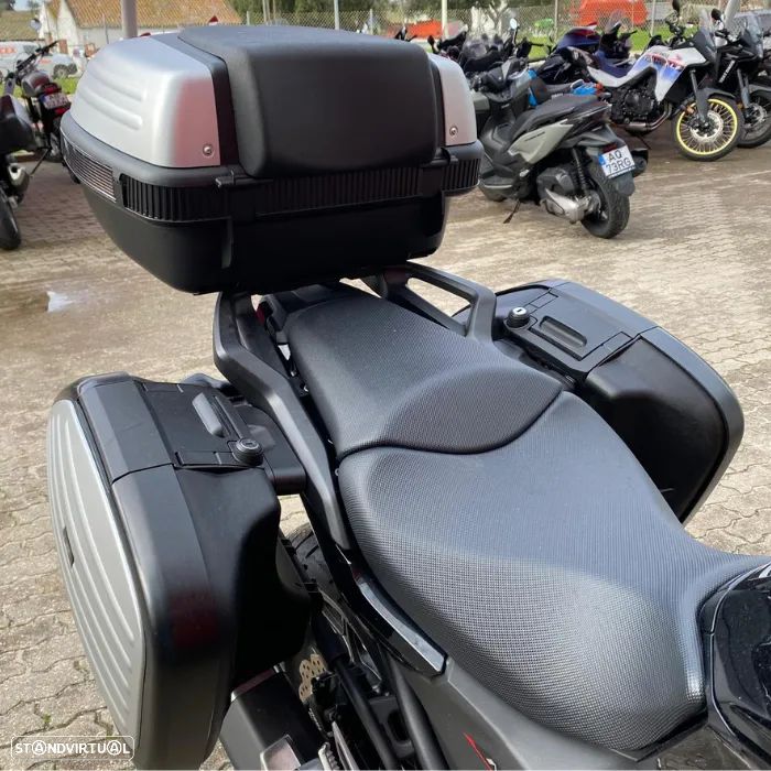 Honda NC750X Manual - 7