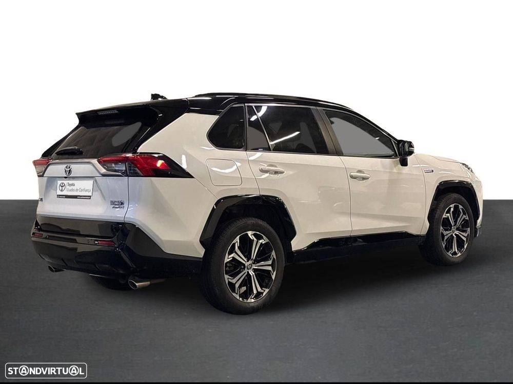 Toyota RAV4 - 16