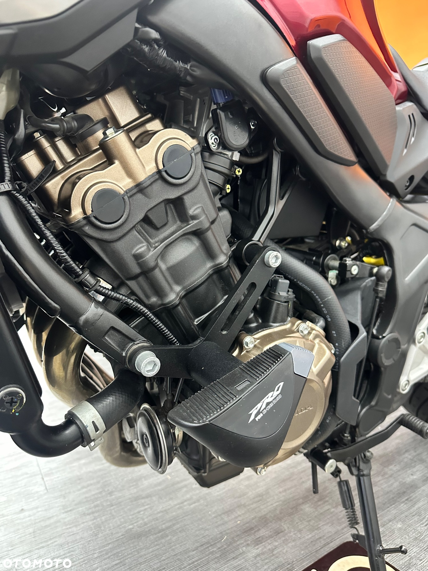 Honda CB - 16