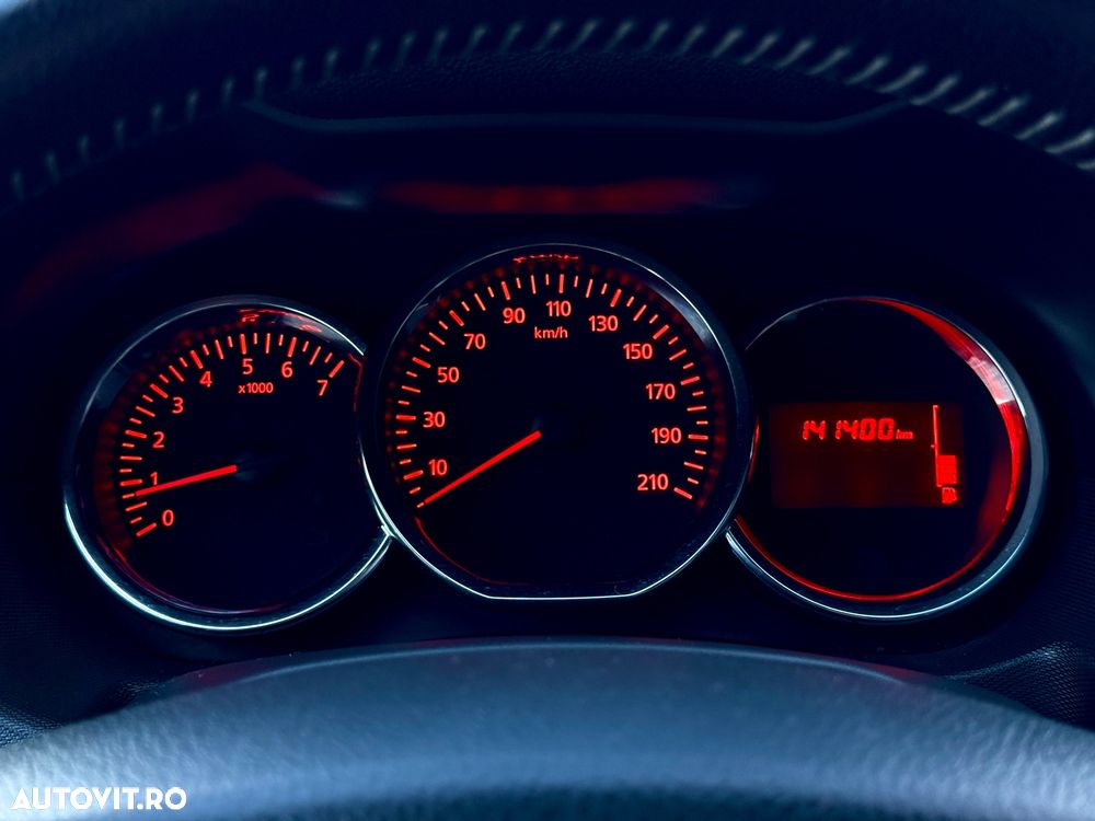 Dacia Duster 1.6 16V 105 4x2 Laureate - 34