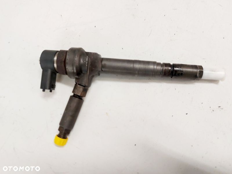 OPEL ASTRA 3 III H MERIVA A 1.7 CDTI WTRYSKIWACZ WTRYSK PALIWA 0445110175 - 4