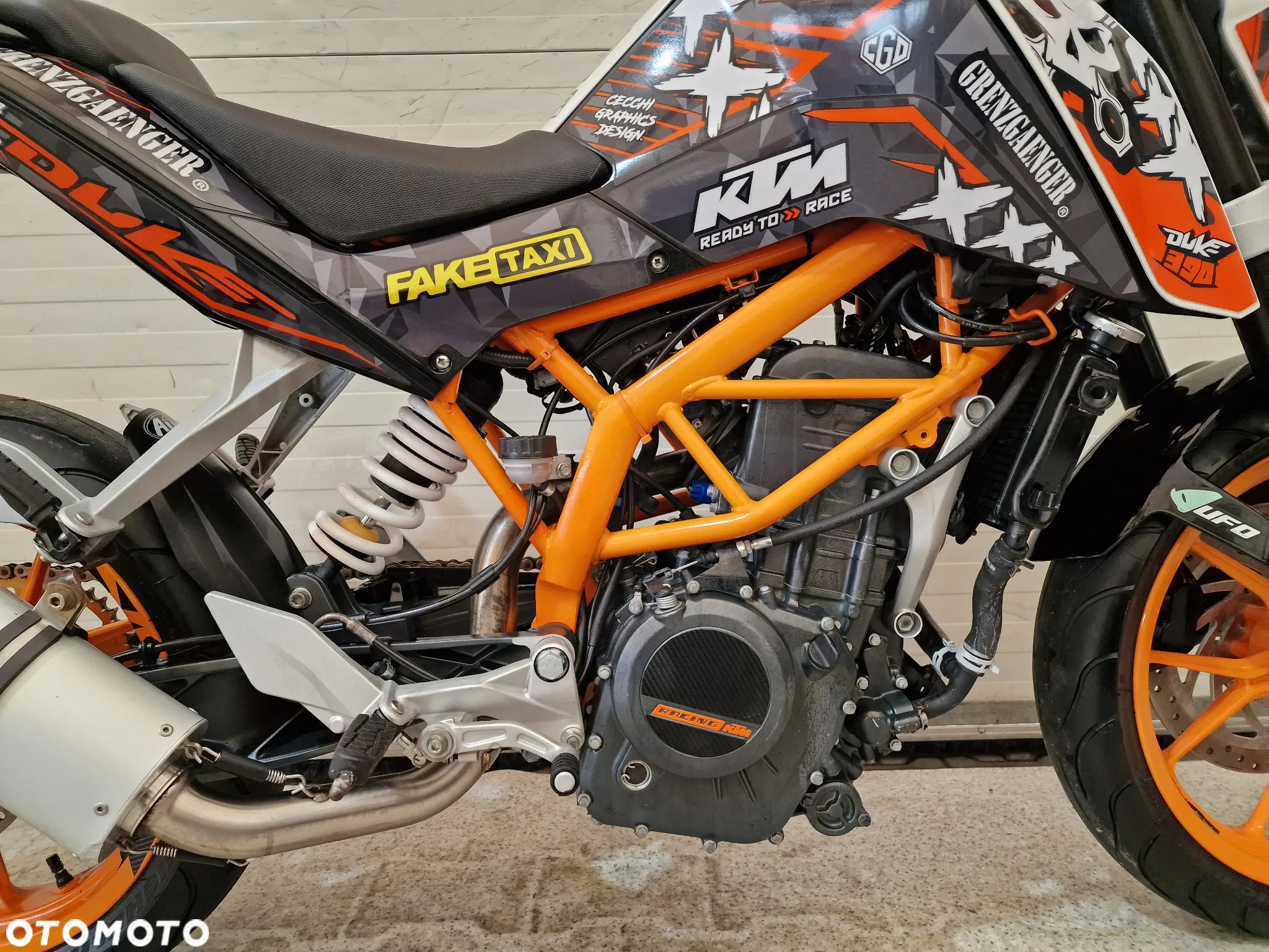 KTM Duke - 23