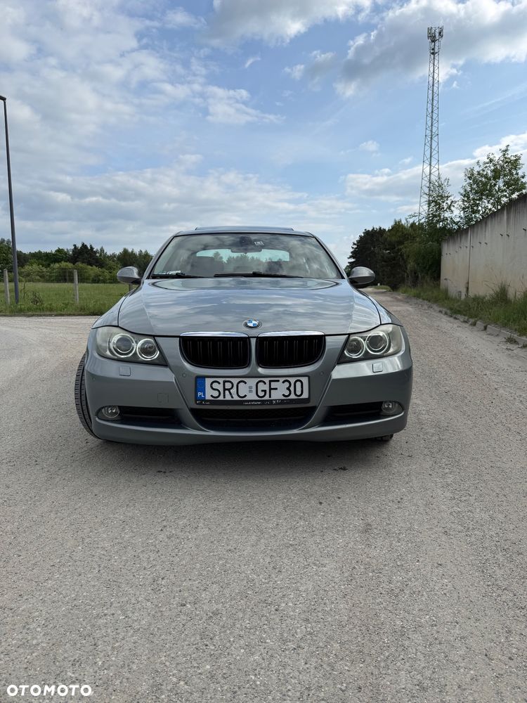 BMW Seria 3 318i - 2