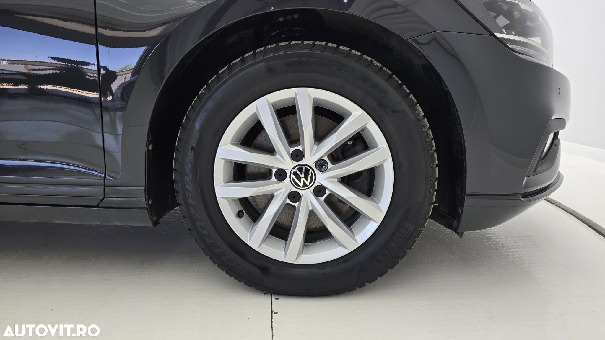 Volkswagen Passat - 23