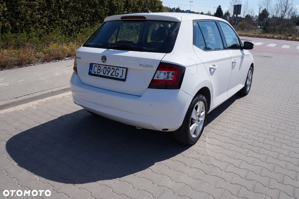 Skoda Fabia 1.0 Style Color - 7