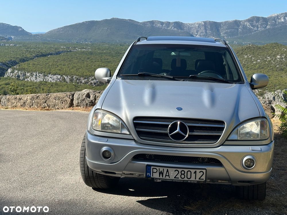 Mercedes-Benz ML 55 AMG - 25