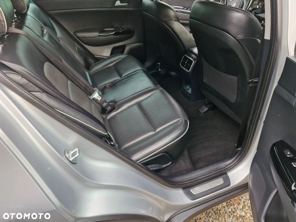 Kia Sportage 1.7 CRDI 2WD Spirit - 27