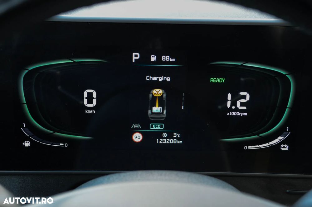 Kia Sportage 1.6T-GDI Hybrid 2WD Aut. Spirit - 13