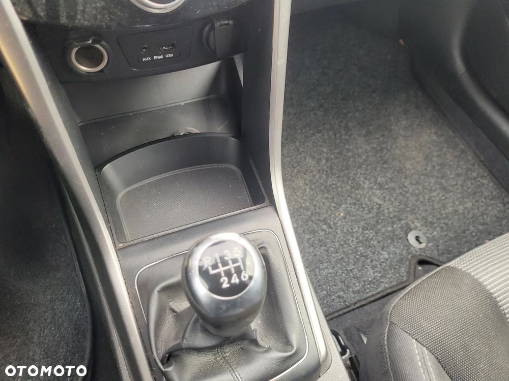 Hyundai i30 blue 1.6 CRDi YES Gold - 20