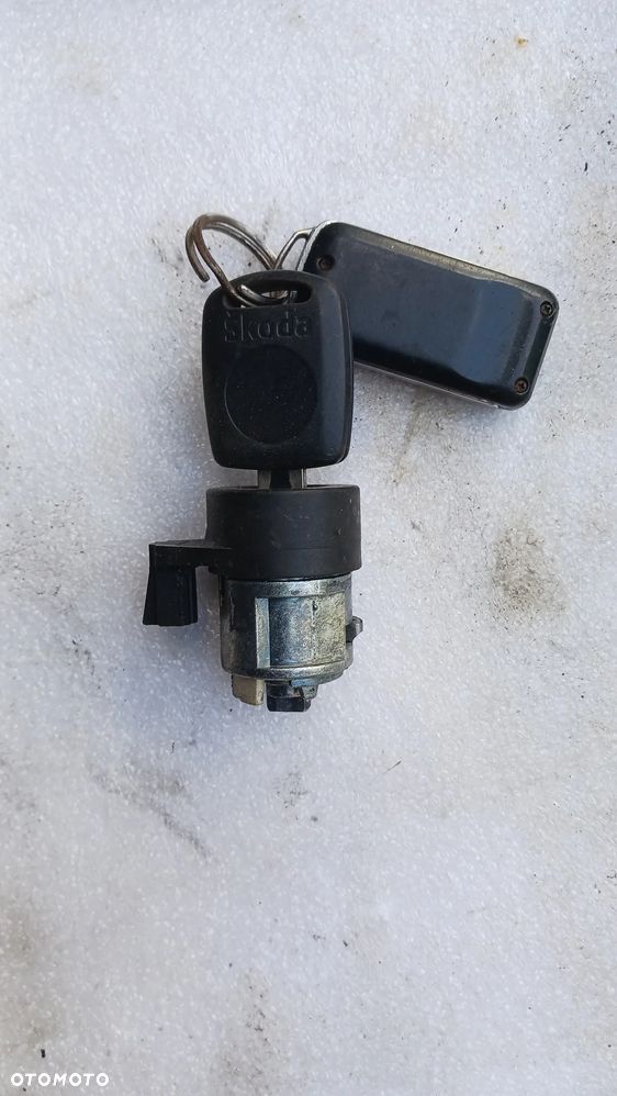 Zestaw startowy sterownik silnika Skoda Fabia 1,9SDi 0281010963 038906012GG stacyjka kluczyk licznik - 3