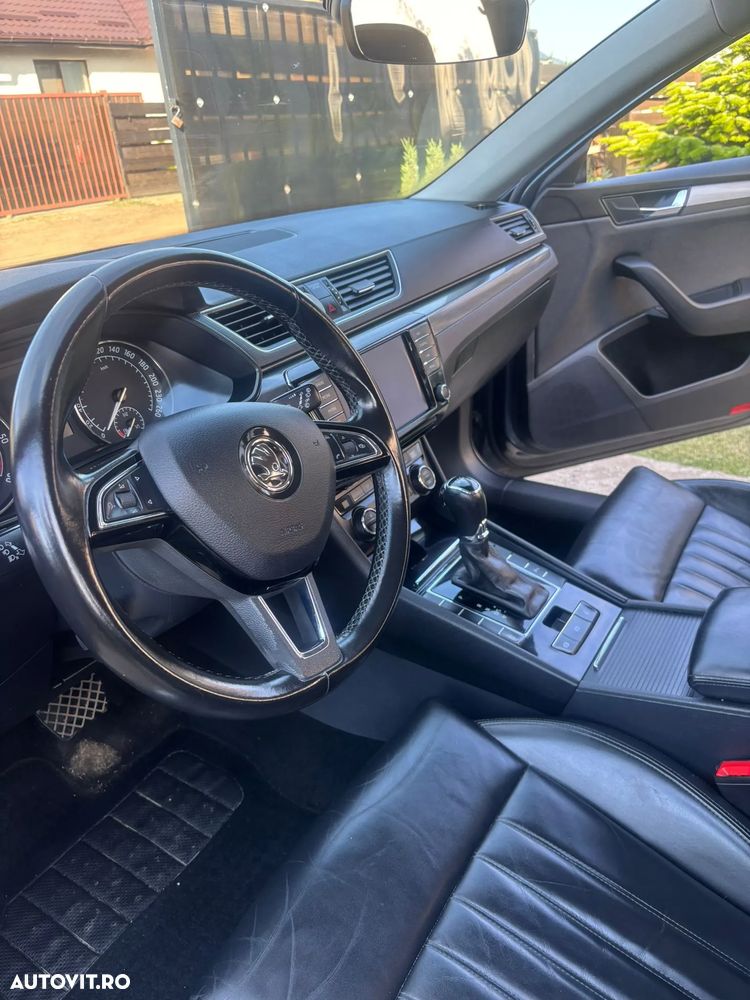 Skoda Superb 2.0 TDI DSG Ambition - 5