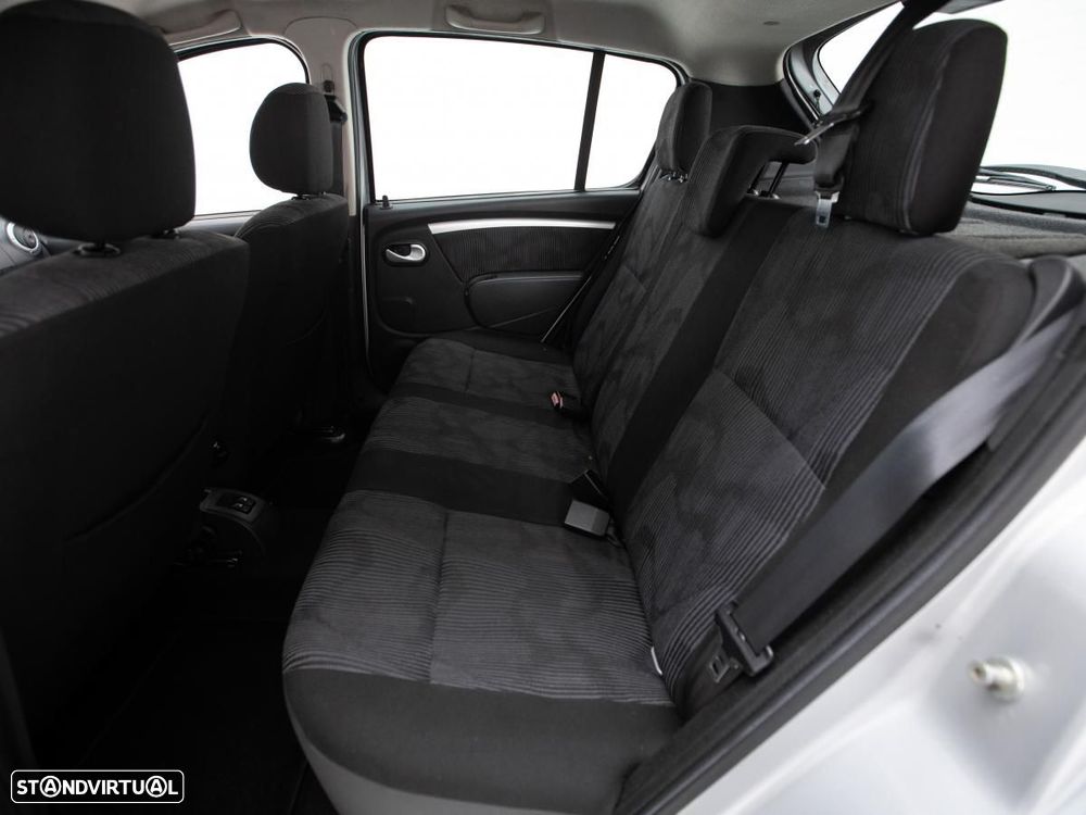 Dacia Sandero - 9
