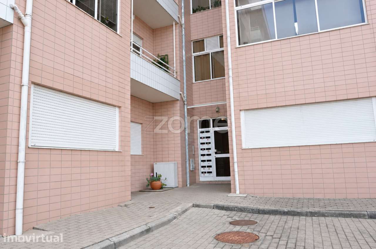T1 com 99,5 m², Suite, 2 WC e 2 Varandas | Rio Tinto - Grande imagem: 4/28
